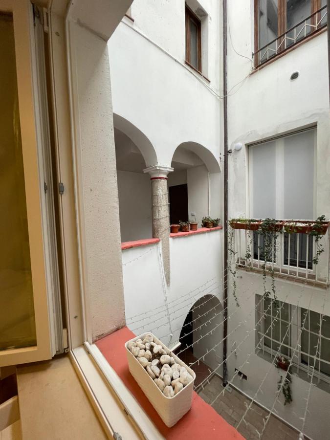 Luxury 1 Al Duomo Di Parma Apartment Luaran gambar